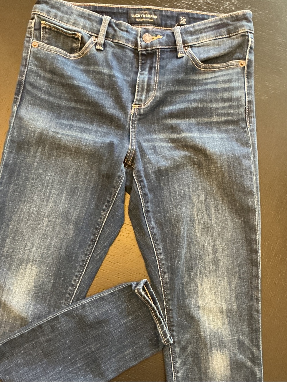 Lucky Brand women’s Dark Indigo Skinny Jeans size 8/29